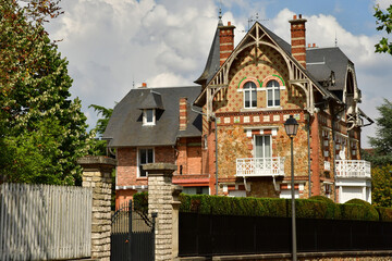 Fototapeta na wymiar Maisons Laffitte; France - june 18 2022 : city centre