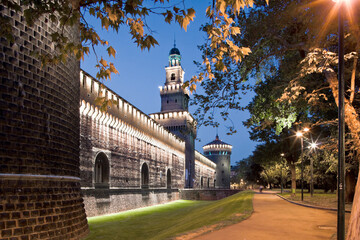 Milano. Esterno del Castello Sforzesco al crepuscolo - obrazy, fototapety, plakaty