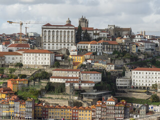 Naklejka na ściany i meble Die Stadt Porto am Douro in Portugal