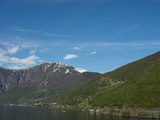 Fototapeta na wymiar Flam am Aurlandsfjord in Norwegen