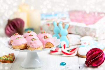 Fototapeta na wymiar Christmas mini stollen and gingerbread cookies.