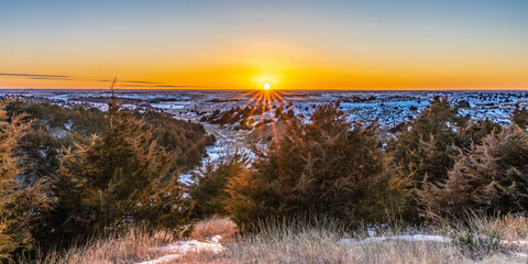 Obraz premium sunset over the hills