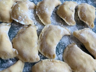 Пельмени, вареники, равиоли, тесто ,мучная еда , Украинская кухня 