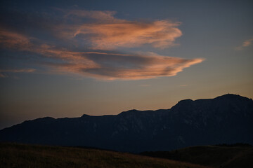 sky mountain sunrise behind the clouds mountain silhouette