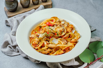 Spicy and delicious Chinese food Clam Mara stir-fried noodle dish