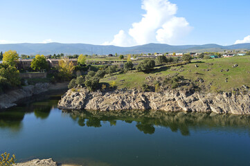 Fototapeta na wymiar Lake view with mountain background