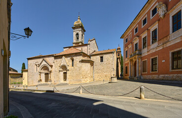 Fototapeta na wymiar Street view in San Quirico d'Orcia - a small Tuscan town, Italy