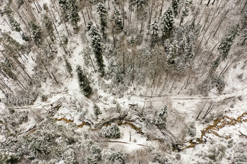 Fototapeta na wymiar Winter landscape wirh snow, ice and mountains