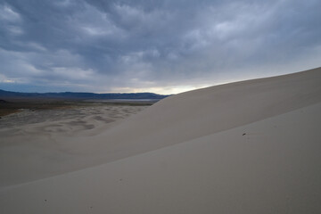 Le site de Sand Dunes sur la Highway 50 aux USA