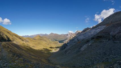 Fototapeta premium Mountain landscape at Port du Boucharo on the french spanish border with view to Cirque de Gavarnie, Col de Tentes, Nouvelle-Aquitaine, France