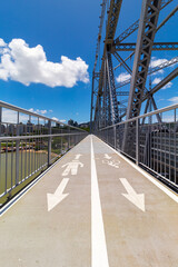 Fototapeta na wymiar perspectiva da ciclovia e caminho de pedestres da ponte Hercílio luz de Florianopolis Santa Catarina Brasil Florianópolis