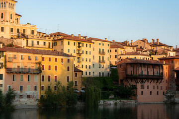 Fototapeta na wymiar ponte vecchio city Italia
