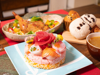 クリスマスディナーの寿司ケーキ