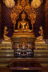 Obraz premium Samut Sakhon, Thailand November 19, 2022. Wat Pomwichienchotikaram. It is a royal monastery of the third class, ordinary type, under the Maha Nikaya Sangha.