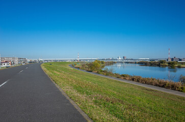 東京江戸川の土手・河川敷
