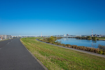 東京江戸川の土手・河川敷