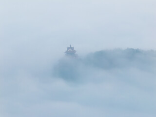Fototapeta na wymiar Wuhan East Lake Moshan Scenic Area Autumn Morning Fog Scenery