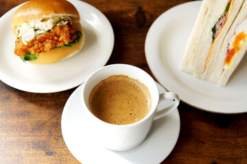 カフェラテと食事