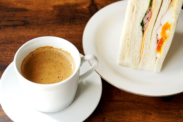 カフェラテと食事