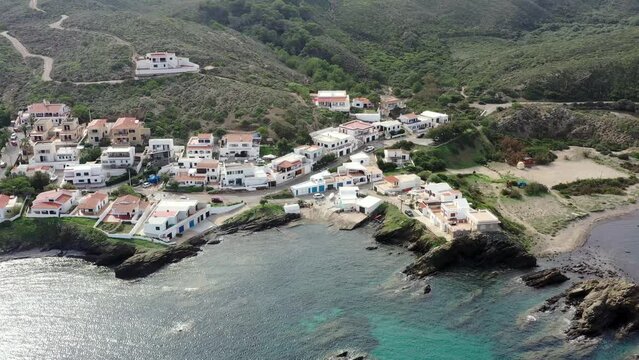 Espagne, sur l'&icirc;le de Minorque, village et plage de Sa Mesquida pr&egrave;s de Mahon
