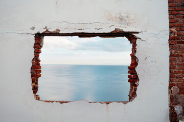 A window to the see in ruins