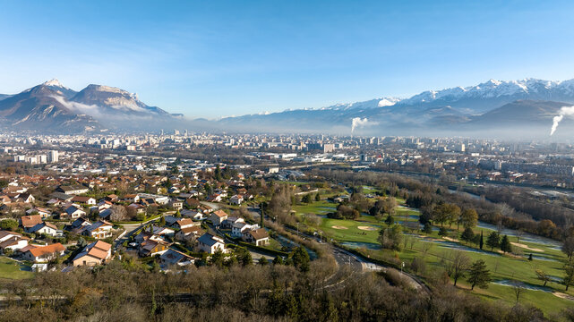 Vue a&eacute;rienne de Grenoble depuis les hauteurs de Seyssins