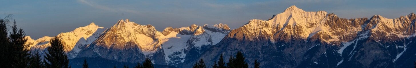 Tirol im Winter bei Innsbruck - obrazy, fototapety, plakaty