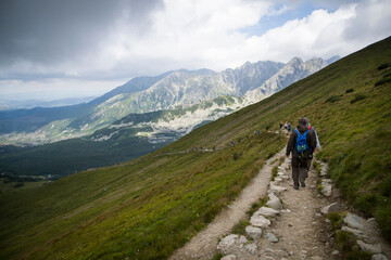 Górski szlak w Tatrach - obrazy, fototapety, plakaty
