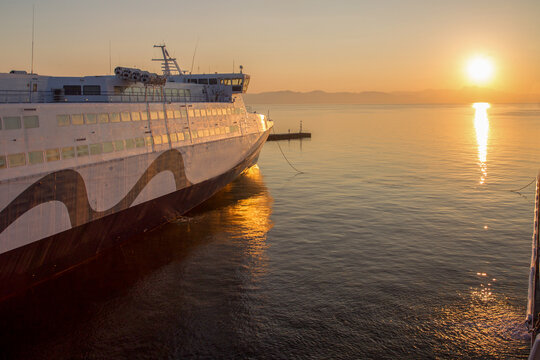 The ferry is ready to sail from the port of Rafina early in the morning - at sunset. Let's start our vacation on the wonderful Greek islands