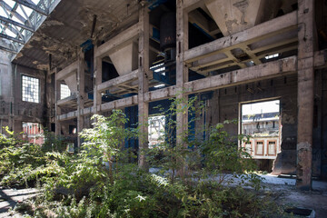 Fototapeta premium Details of an old abandoned factory