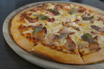 pizza, food, cheese, italian, tomato, meal, dinner, baked, slice, mozzarella, pepperoni