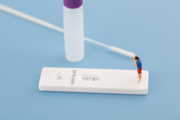 The observer on the mini creative positive kit