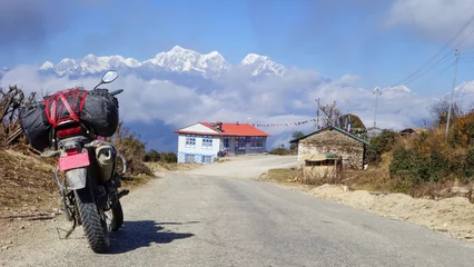 Papier peint photo autocollant rond Dhaulagiri Nepal. Road Trip 