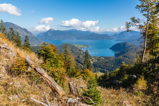 Germany, Bavaria, Walchensee Lake seen from summit in Ester Mountains