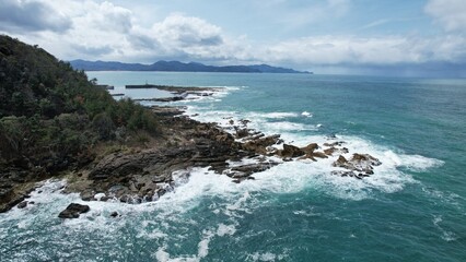京丹後市　まるで海外の様な山陰海岸ジオパーク　荒れる冬の綺麗な日本海