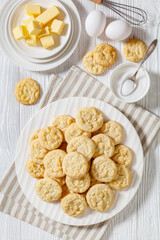 amish sugar cookies on plate, top view