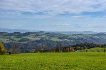 Oberösterreich, Lichtenberg, Mühlviertel, Aussicht, Fernsicht, Traunviertel, Hausruckviertel, Ferne, Natur, Felder, Dörfer, Siedlungen, Wälder, Wald, Siedlung, Feld, weit, Weite, Ebene, Flachland, Hüg