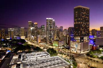 Fototapeta premium downtown city at night