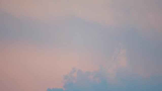 Time lapse of a dramatic colorful sky, sufring sunset clouds, 4K video