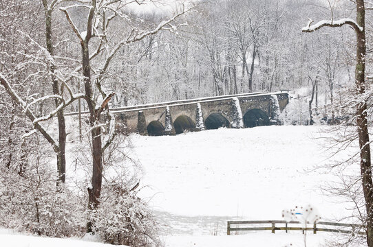 Image of historic Goose Creek Bridge in Loudoun County, Virginia.