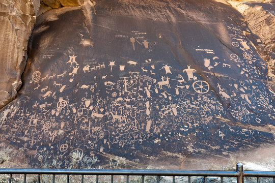 Some of the petroglyphs of the Newspaper Rock State Historic Monument, in the Canyonlands National Park. Unknown when or why the drawings were made; La Sal, Utah, United States of America