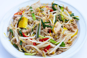 Fried bean sprouts with minced pork and tofu