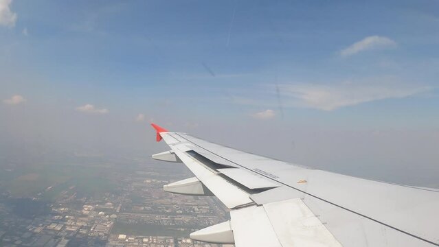 Passenger Airplane Land At Polluted Don Mueang Airport, DMK Bangkok - Passenger View Timelapse