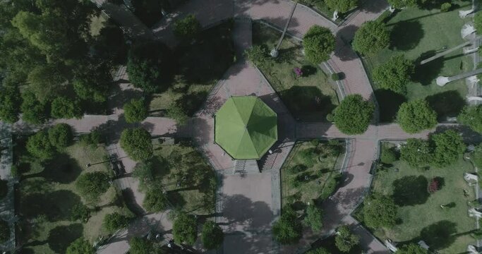 Parras de la Fuente o simplemente Parras, es la cabecera municipal del municipio hom&oacute;nimo en el estado mexicano de Coahuila