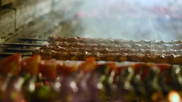 Meats cooked in wood fire, Ocakbaşı
