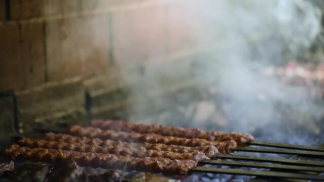 Meats cooked in wood fire, Ocakbaşı