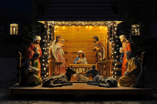 Blackout in Ukraine. Illumination of the Christmas nativity scene. Russia's energy terror.