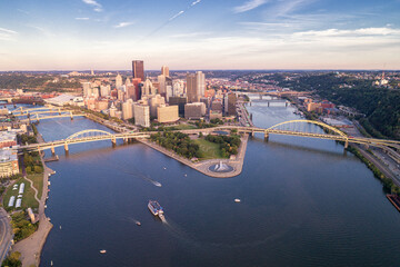 Fototapeta premium Aerial view of Pittsburgh, Pennsylvania. Business district Point State Park Allegheny Monongahela Ohio rivers in background.