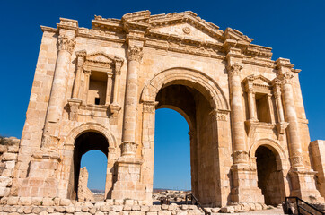 roman arch of Adriano in Jerash,Jordan - 556953225
