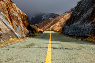 山と道路